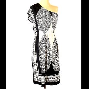 New York and Company black and white, one shoulder beautiful dress, S